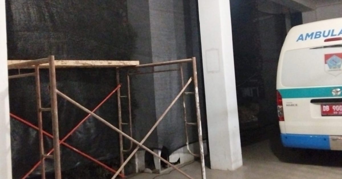 Paranet di sekitar bangunan RSUD Boltim untuk membantu mengurangi dampak debu.