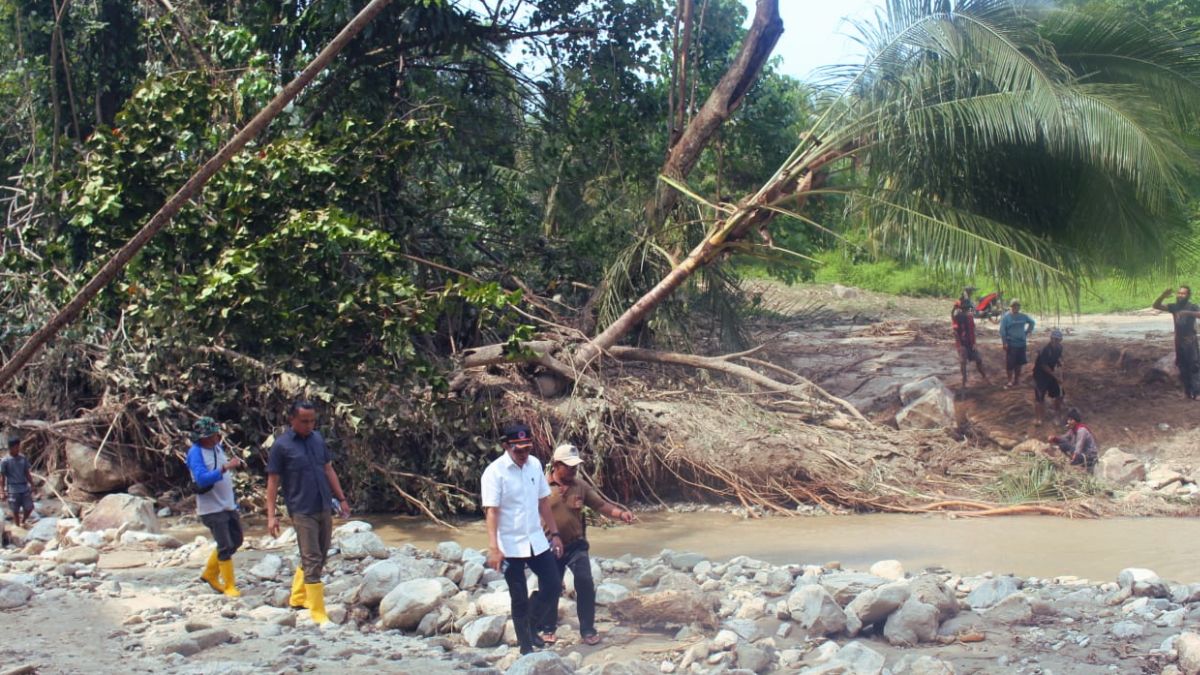 banjir Toboli Barat