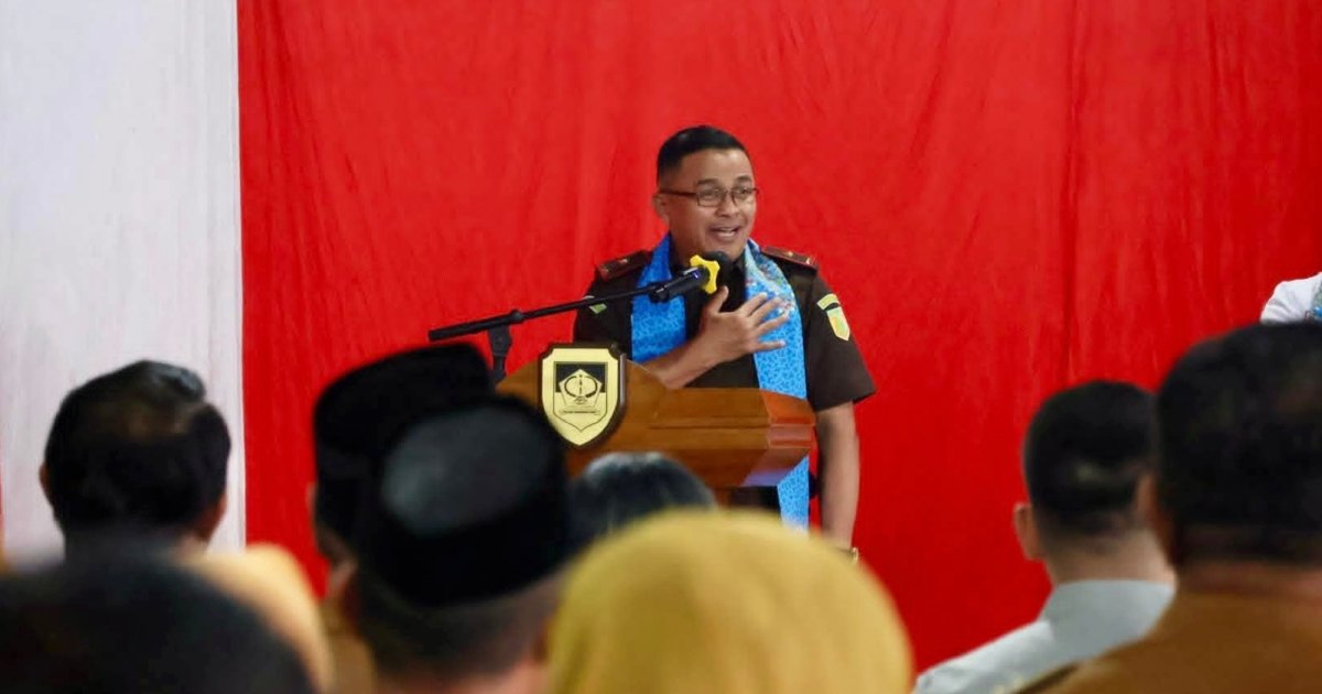 Kejati Sulut Ferry Tass meminta ASLINMAS Boltim meningkatkan pendataan anggota melalui aplikasi.