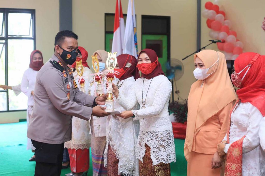 Hut Dharma Wanita Persatuan