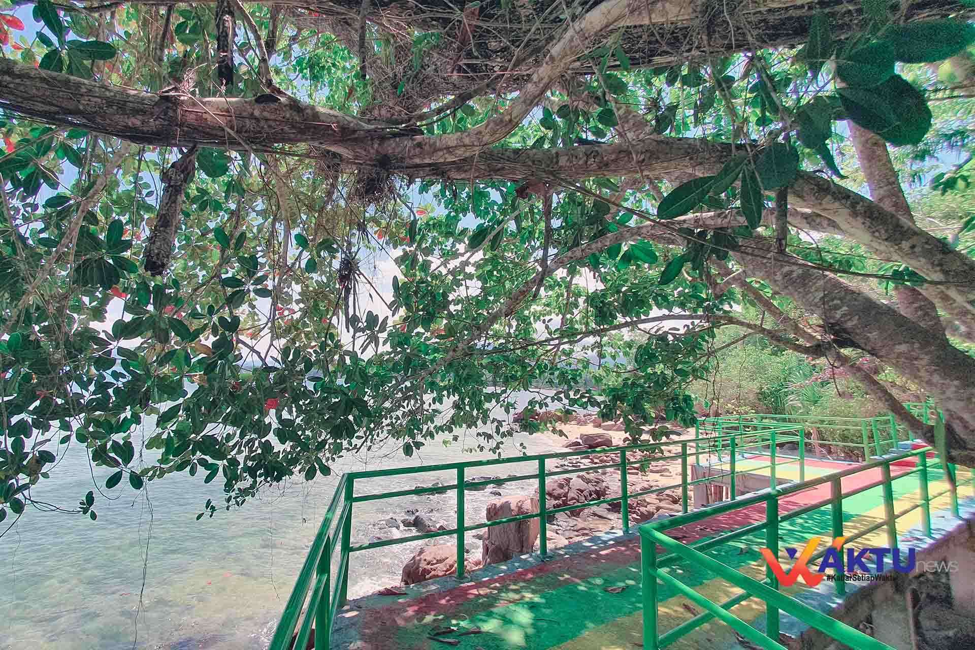 Foto Jembatan Batu Pinagut