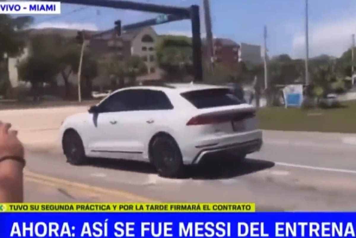 Lionel Messi Hampir Bertabrakan di Fort Lauderdale