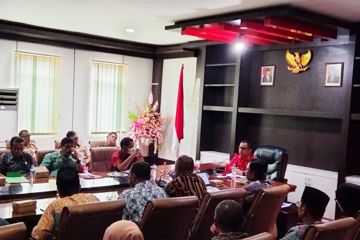 Kenaikan Harga Bahan Pokok Jelang Natura