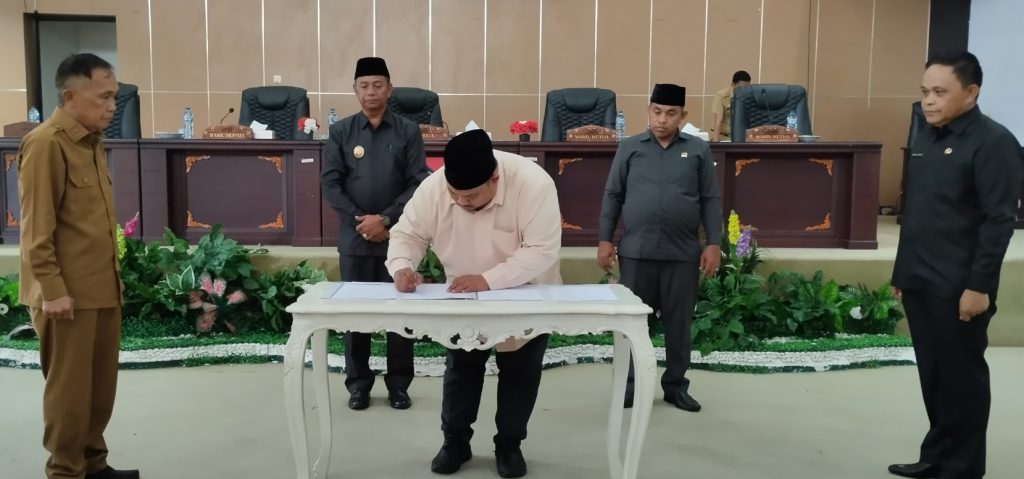 DPRD Boltim Tetapkan Ranperda Perkawinan Usia Anak