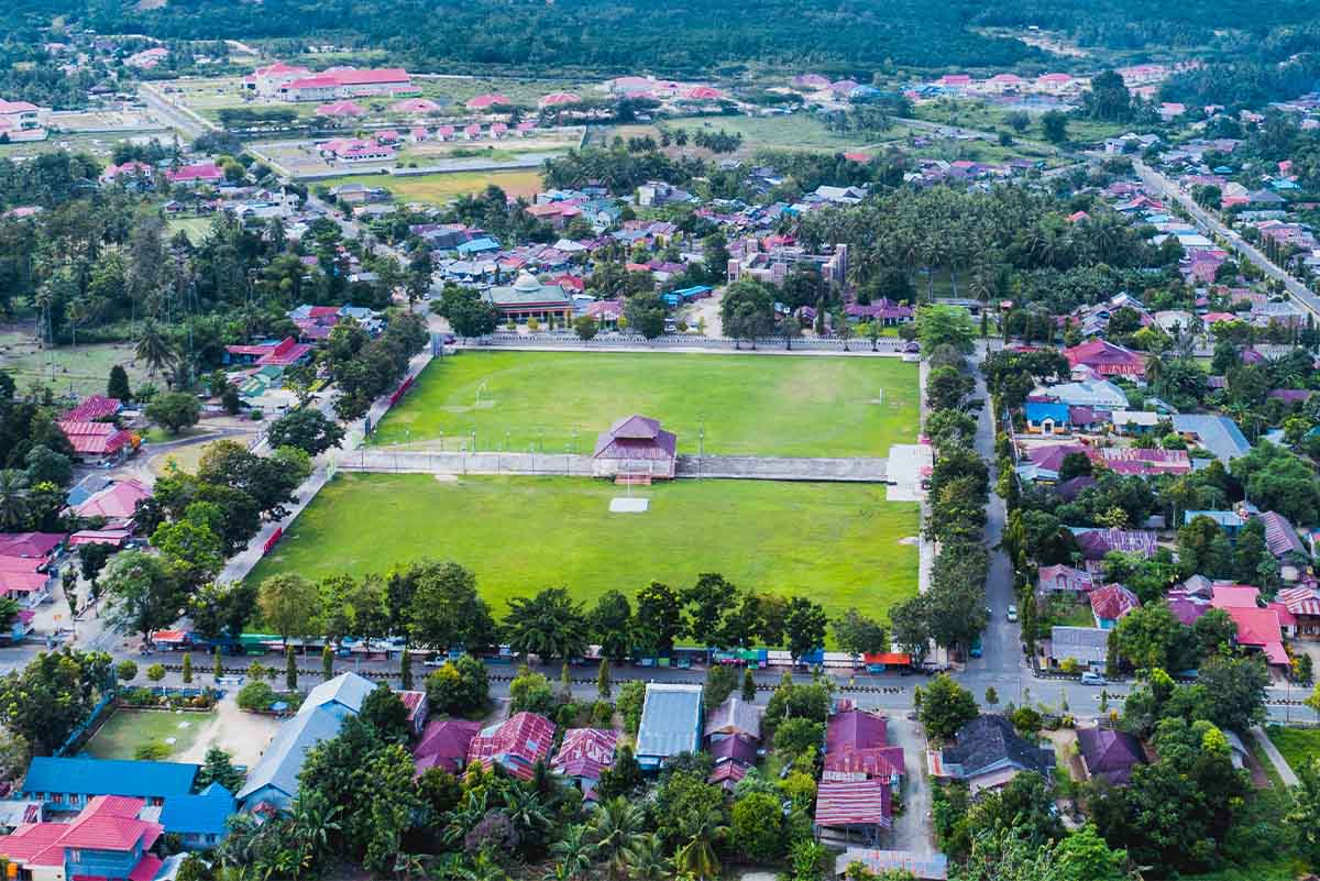 Menanti Sinyal Lapangan Kembar Boroko