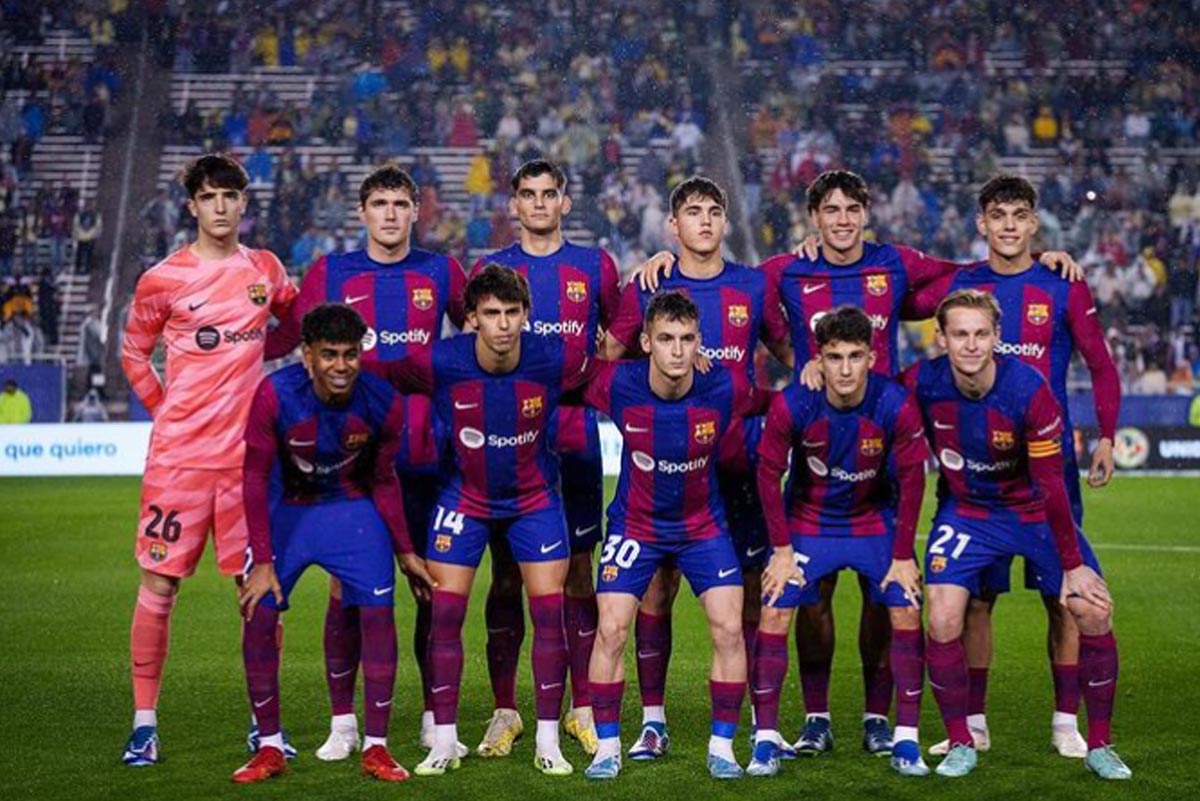 Barcelona Tolak Tawaran untuk Hector Fort