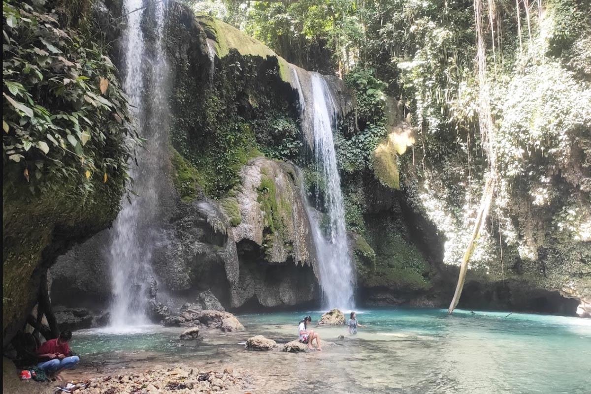 Air Terjun Laumarang