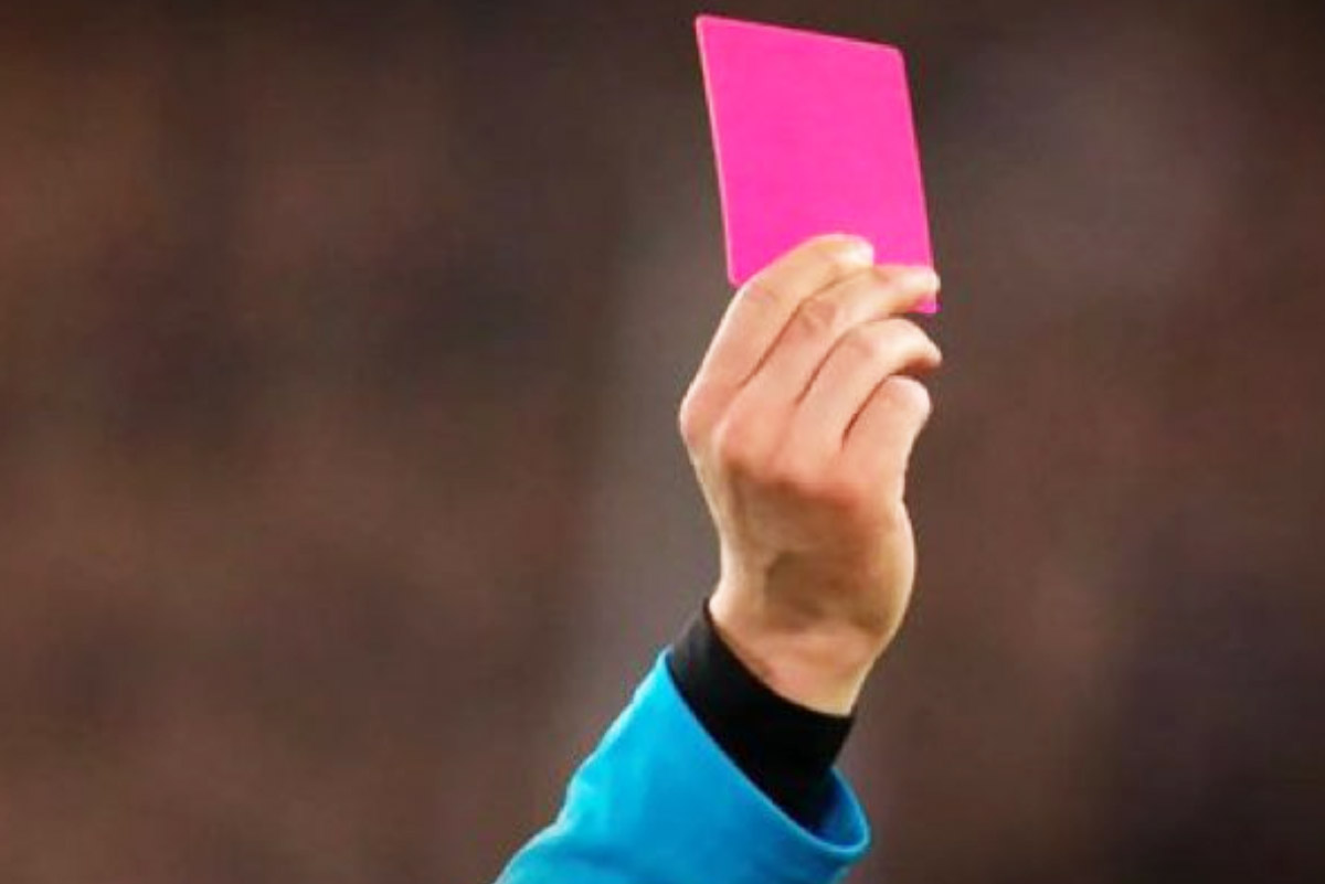 Arti Warna Kartu dalam Sepak Bola