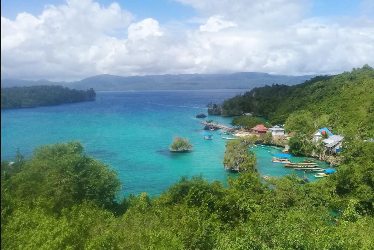Pantai Meleura
