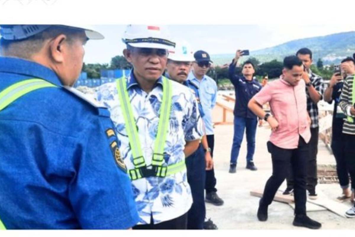 Proyek Perluasan Dermaga Teluk Lalong