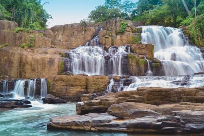 Air Terjun Parangloe