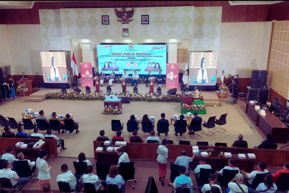 Debat Perdana Calon Walikota Tomohon