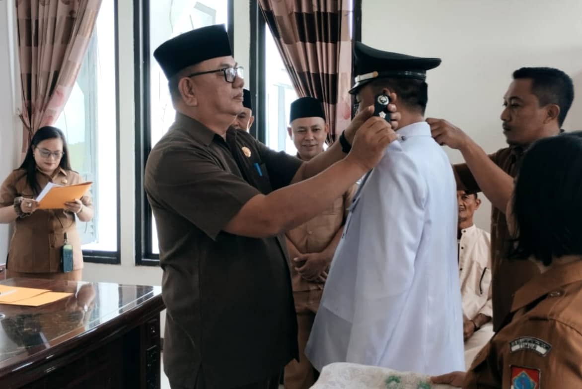 Pemkab Boltim Lantik Hapit Kadengkang Jadi Pj Sangadi Loyow Gantikan Almarhum Tarji Mokoagow