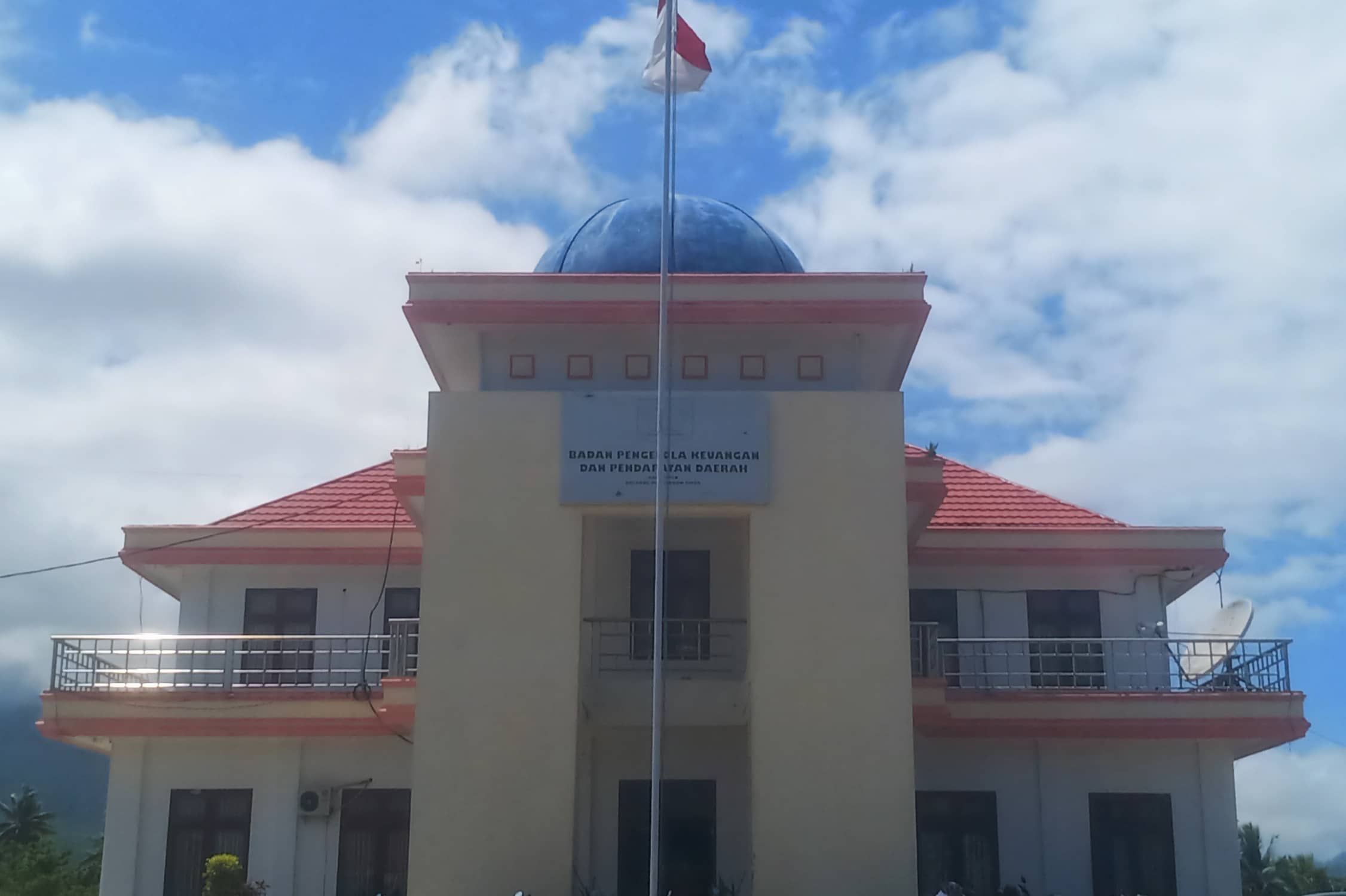 Gaji Para Honor SKB Tutuyan Tak Dicairkan