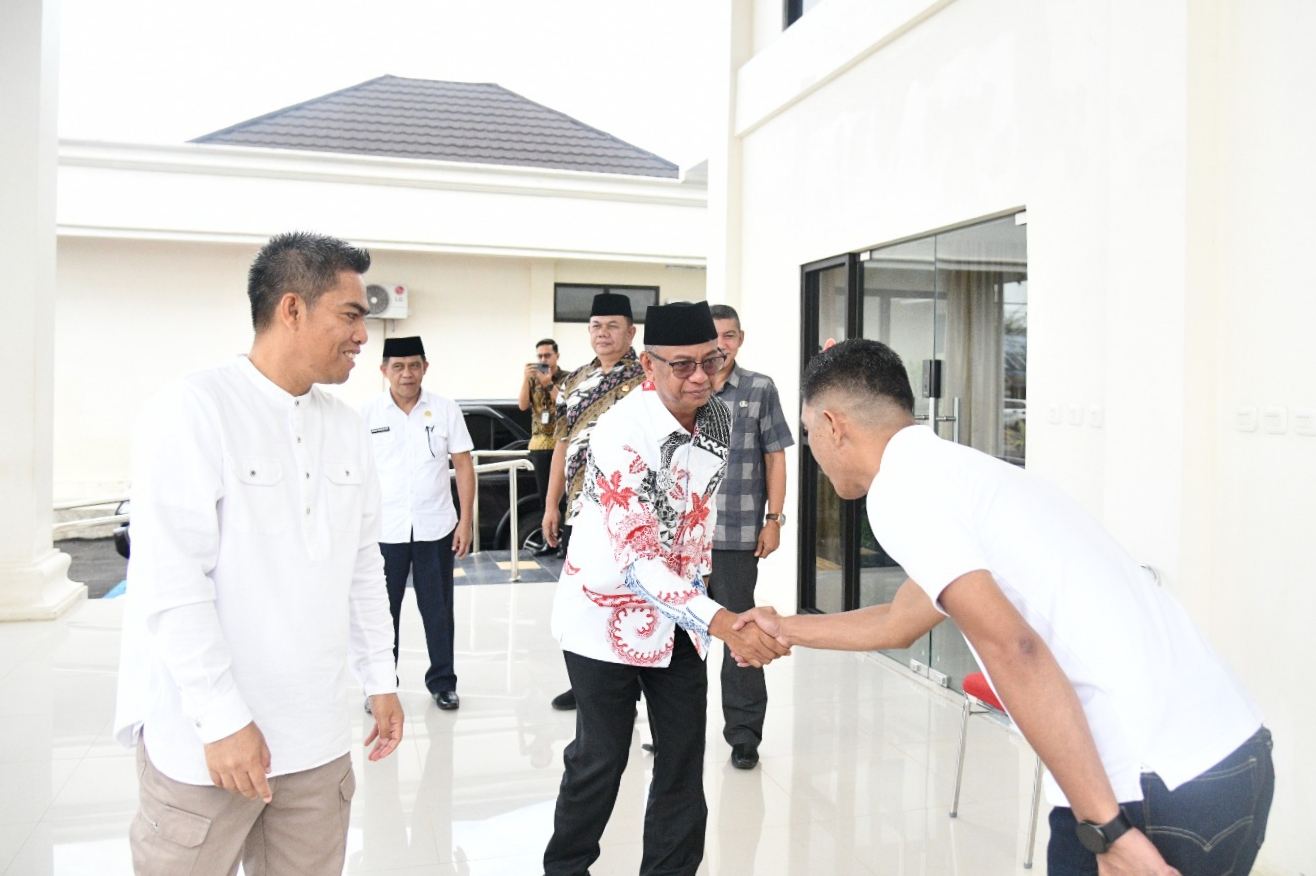 Oskar Manoppo Sambangi Kejari Kotamobagu