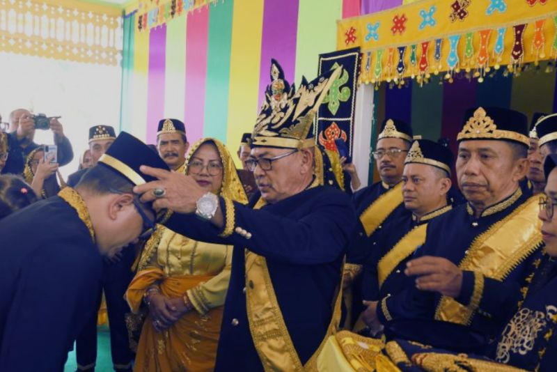 Bupati Disambut di Istana Kerajaan Buol