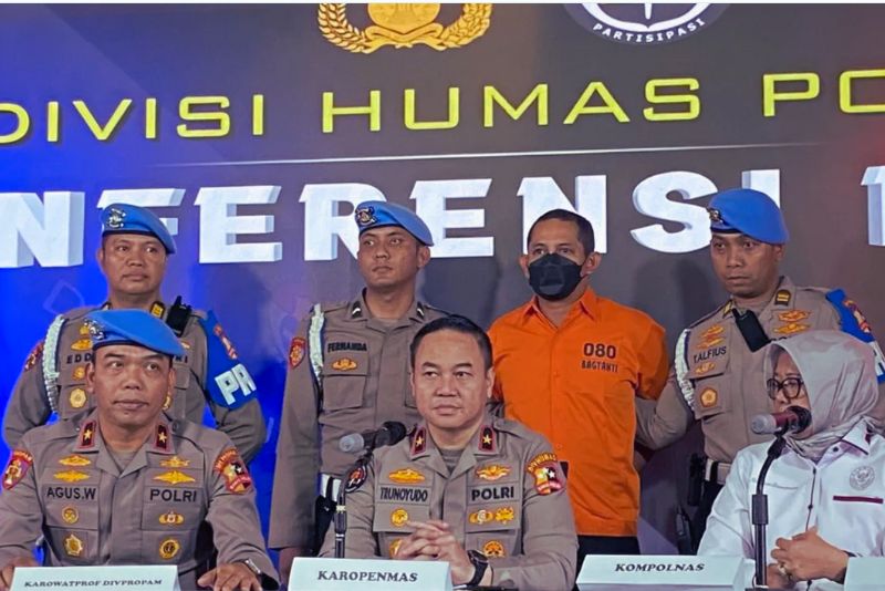 Mantan Kapolres Ngada