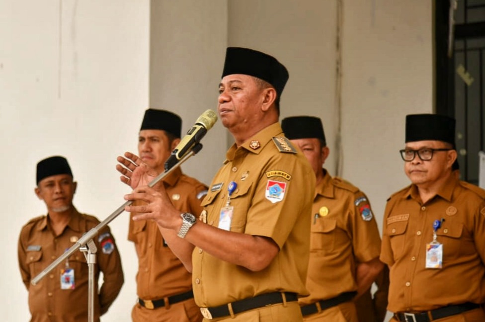 Bupati Boltim imbau pesta di hari kerja