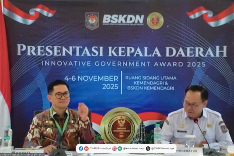 Koin Perak Lapis Emas Minut