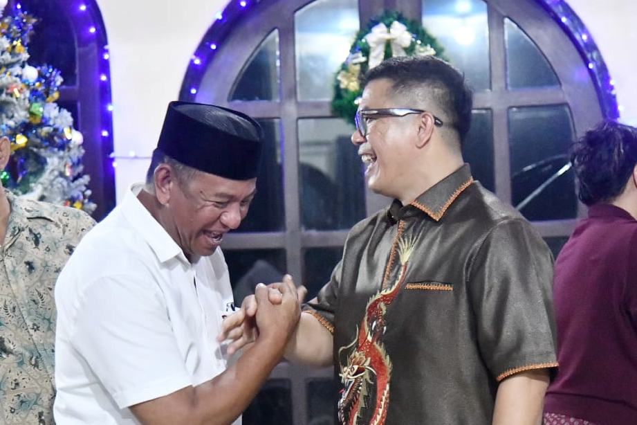 Bupati Boltim Oskar Manoppo menghadiri Open House Natal Kapolres Boltim