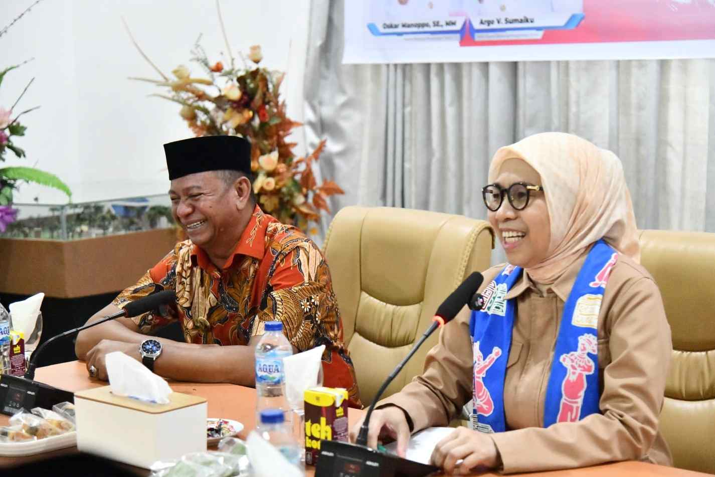 Bupati Boltim Oskar Manoppo menerima kunjungan kerja DPR RI Komisi V Yasti Soepredjo Mokoagow
