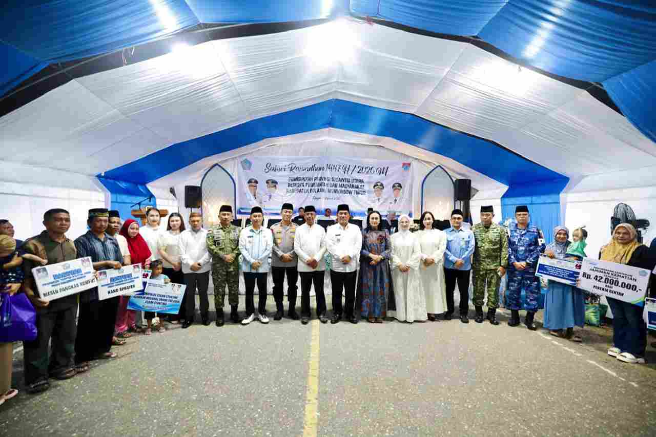 Ketua DPRD Boltim Samsudin Dama bersama Bupati Oskar Manoppo, Wakil Bupati Argo Vinsensius Sumaiku dan Gubernur Sulut Yulius Selvanus dalam Safari Ramadhan di Tutuyan