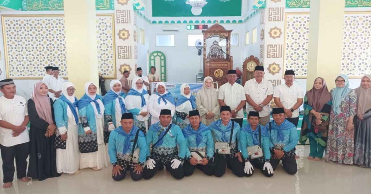 Bupati Boltim bersama jamaah calon haji