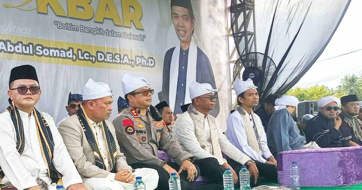 Kapolres Boltim hadir langsung dalam Tabligh Akbar Ustadz Abdul Somad di Lapangan Gogaluman