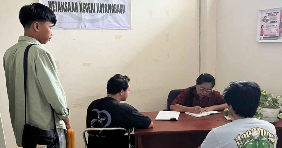 Polres Boltim melimpahkan dua tersangka kasus narkoba ke Kejari Kotamobagu
