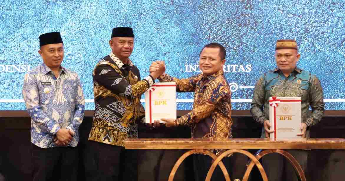 Bupati Boltim Oskar Manoppo menerima LHP BPK RI Sulut Tahun 2025