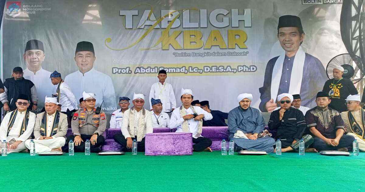 Ustaz Abdul Somad saat menghadiri Tabligh Akbar di Boltim