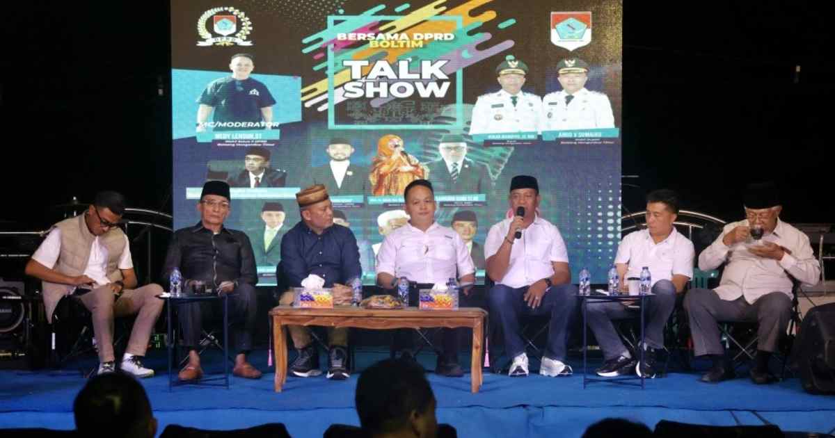 Bupati Oskar Manoppo dan Wakil Bupati Argo Sumaiku memaparkan visi Boltim Emas 2045 di DPRD Boltim.