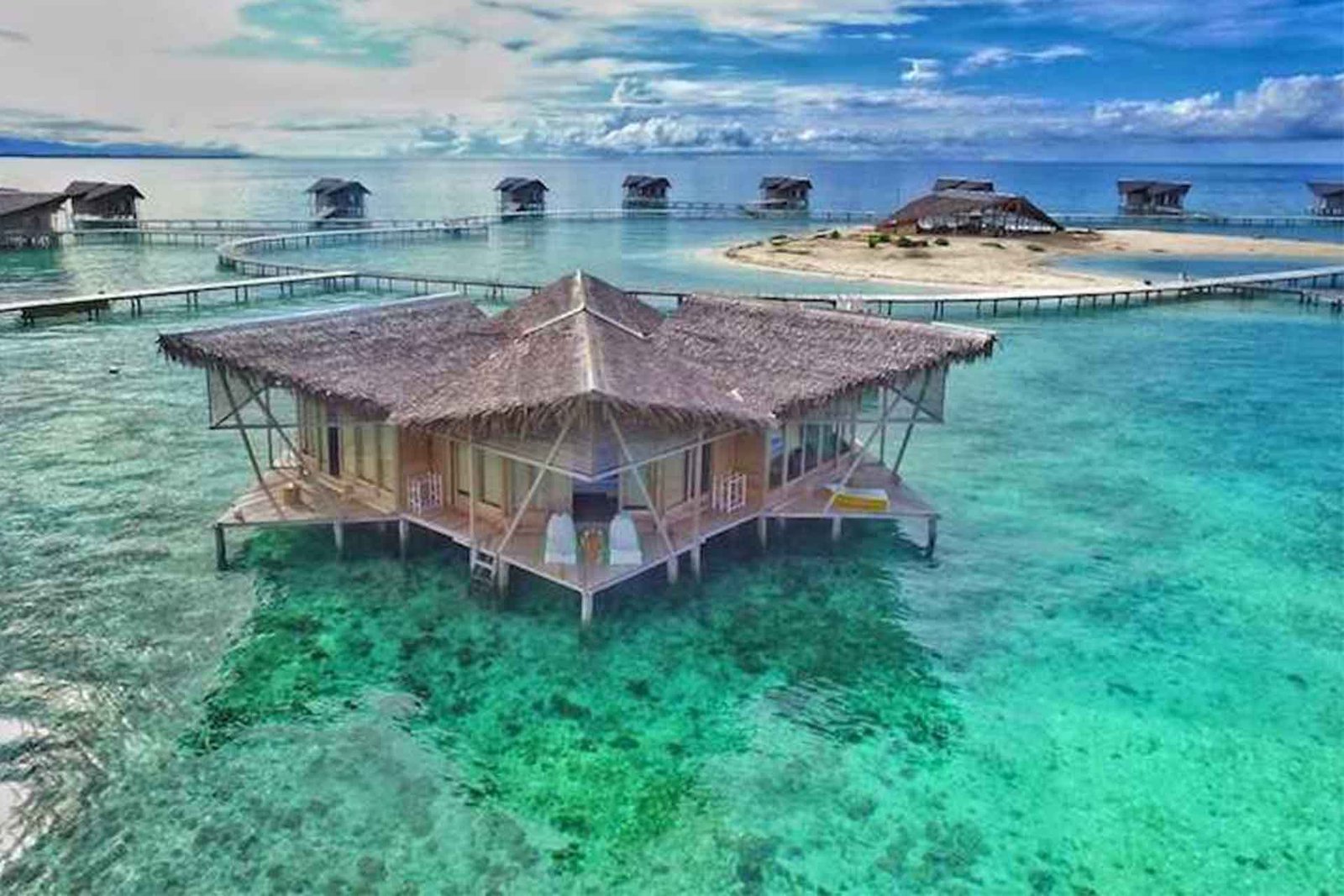 Paket Honeymoon Pulau Cinta