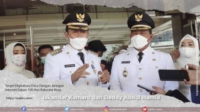 Iskandar Kamaru dan Deddy Abdul Hamid