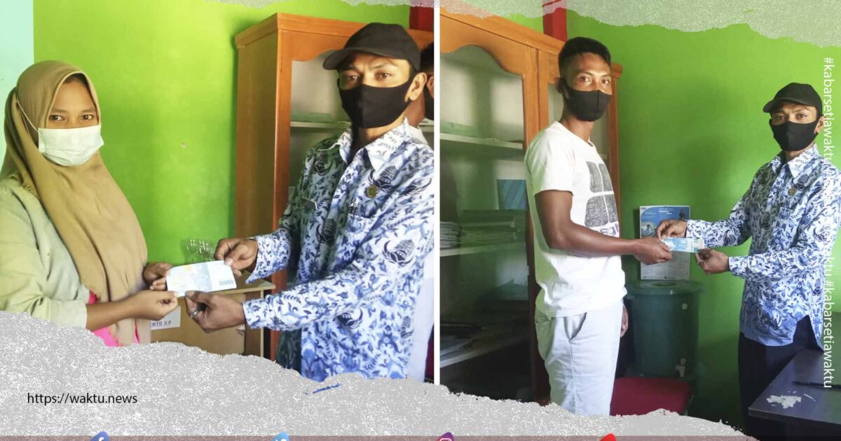 Pemdes Tombolango Salurkan BLT