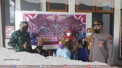 Camat Nuangan Gelar Vaksinasi Massal