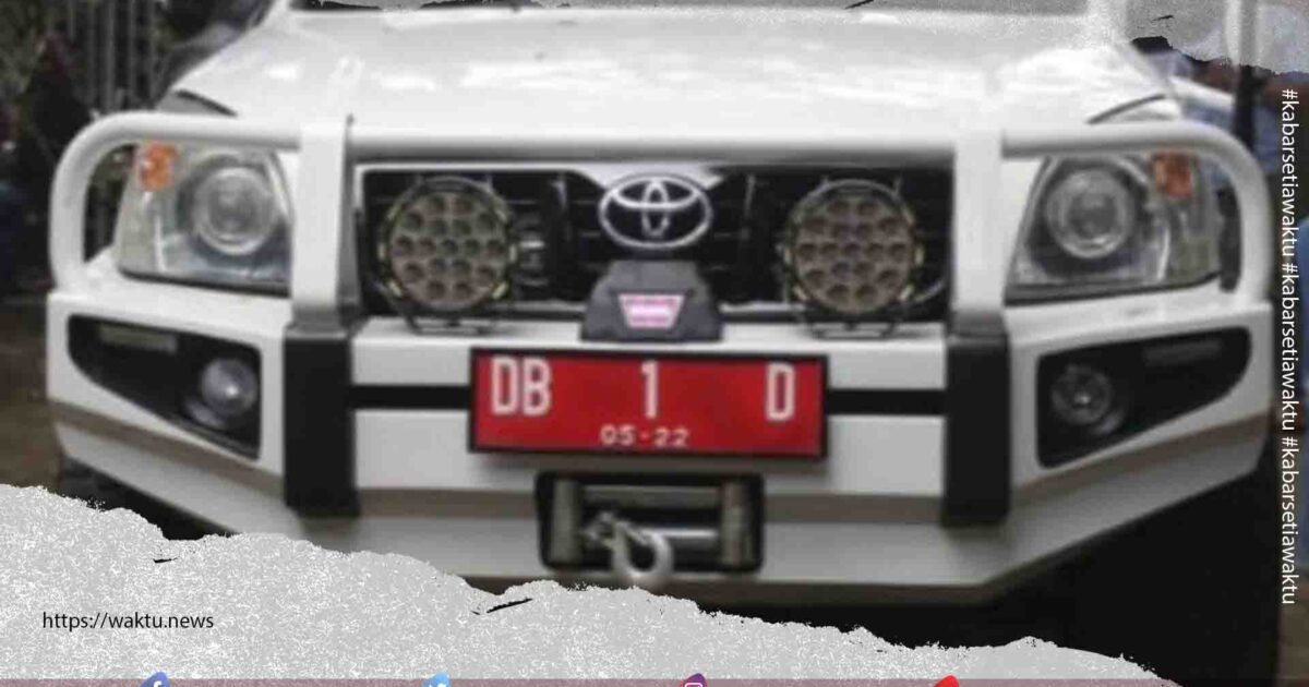 Bupati Boltim Terima Hadiah Mobil Mewah