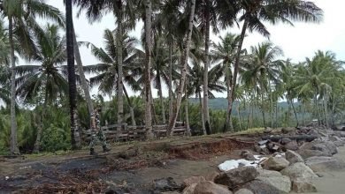 Wisata Pantai Batu Buaya Amblas Diterjang Gelombang