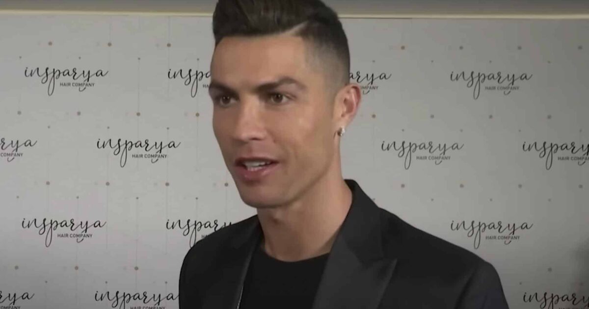 Cristiano Ronaldo keluar dari Manchester United