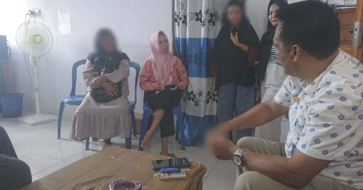 Dukcapil Boltim Temukan Buku Nikah