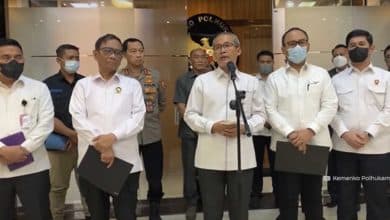 Gratifikasi Lukas Enembe