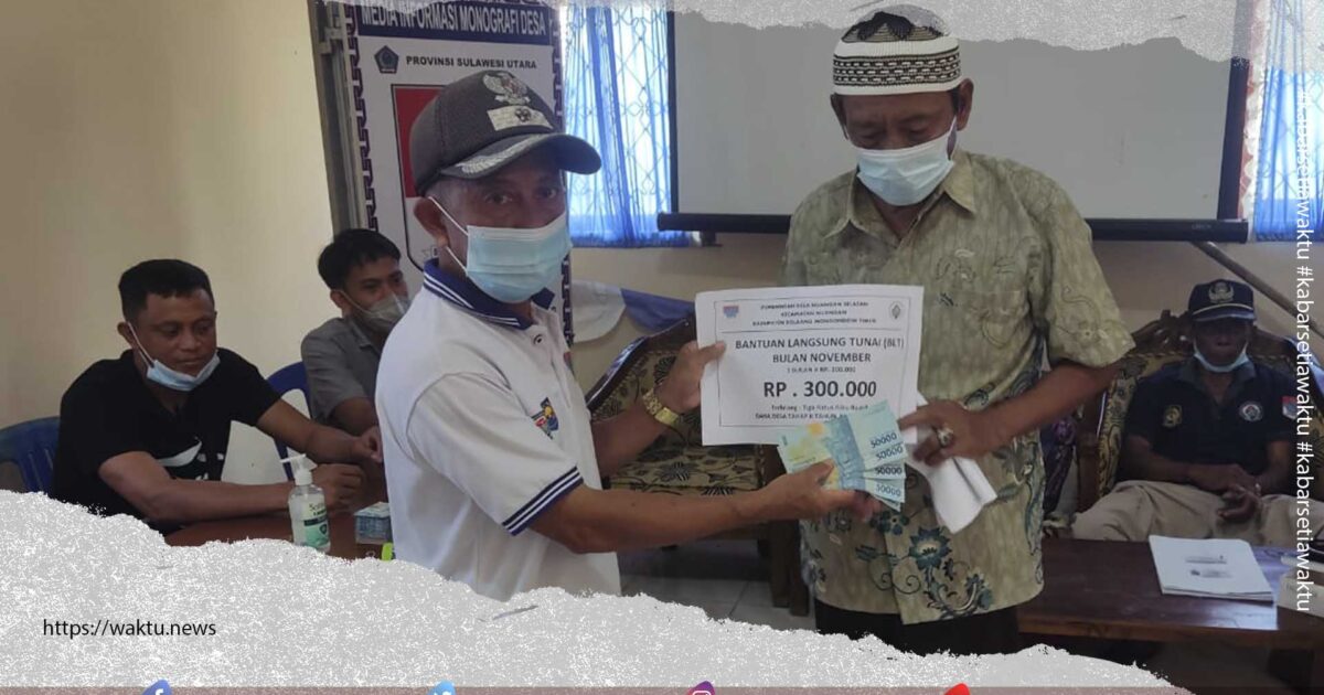 Warga Desa Nuangan Selatan Menerima BLT Dana Desa