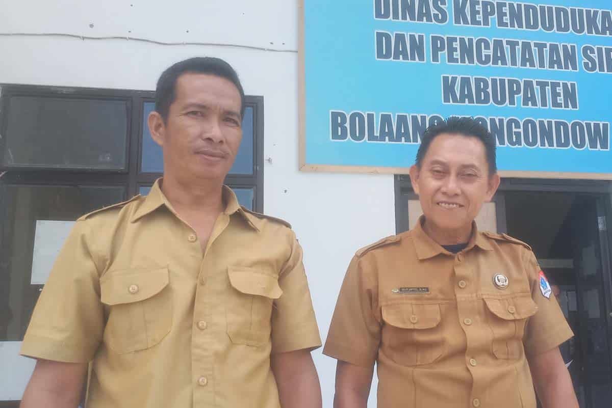 Cara Kepala Desa Buyandi Melayani Warga