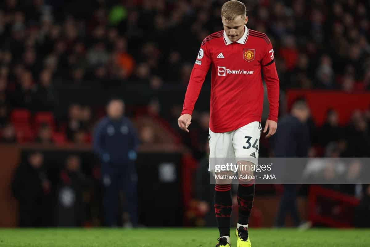 Donny van de Beek Tinggalkan Manchester United