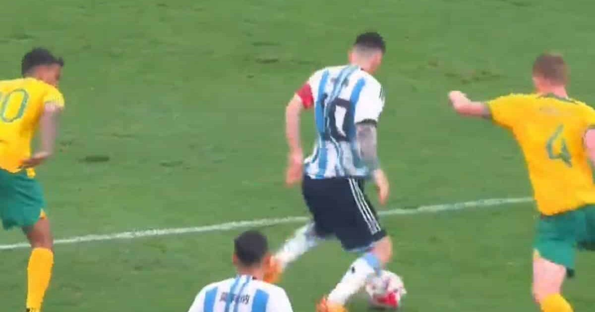 Lionel Messi Menyihir Penonton di Beijing