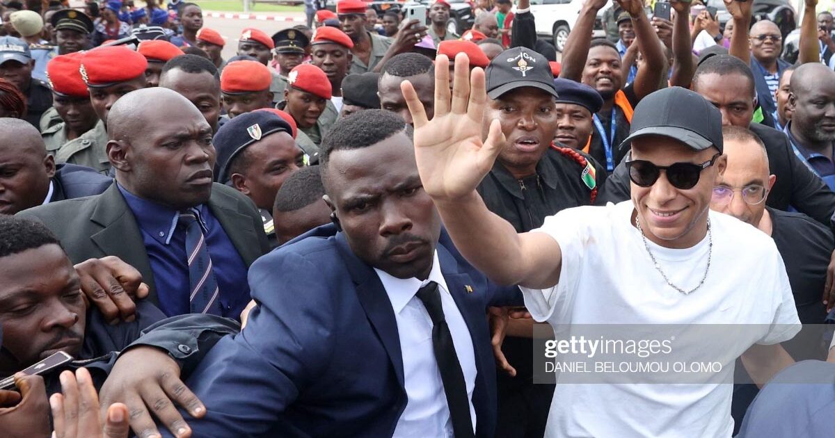 Kylian Mbappe Mengunjungi Tanah Ayahnya