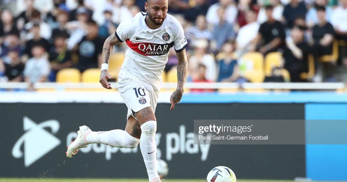 Neymar Menuju Camp Nou