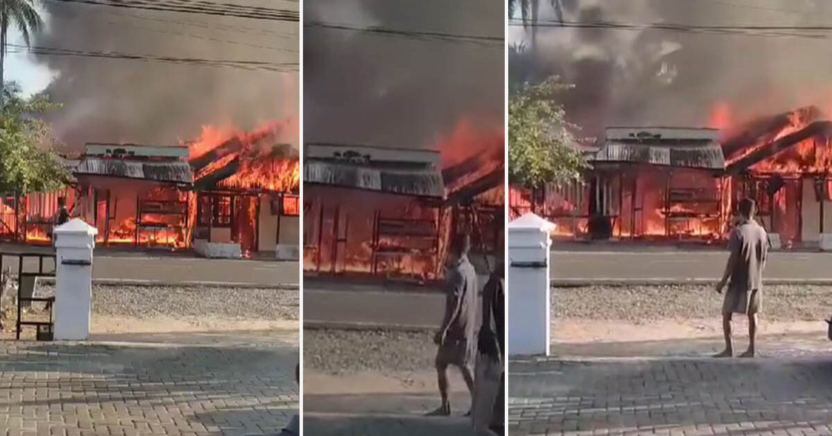 Kebakaran Menghanguskan Rumah di Bolangitang Barat