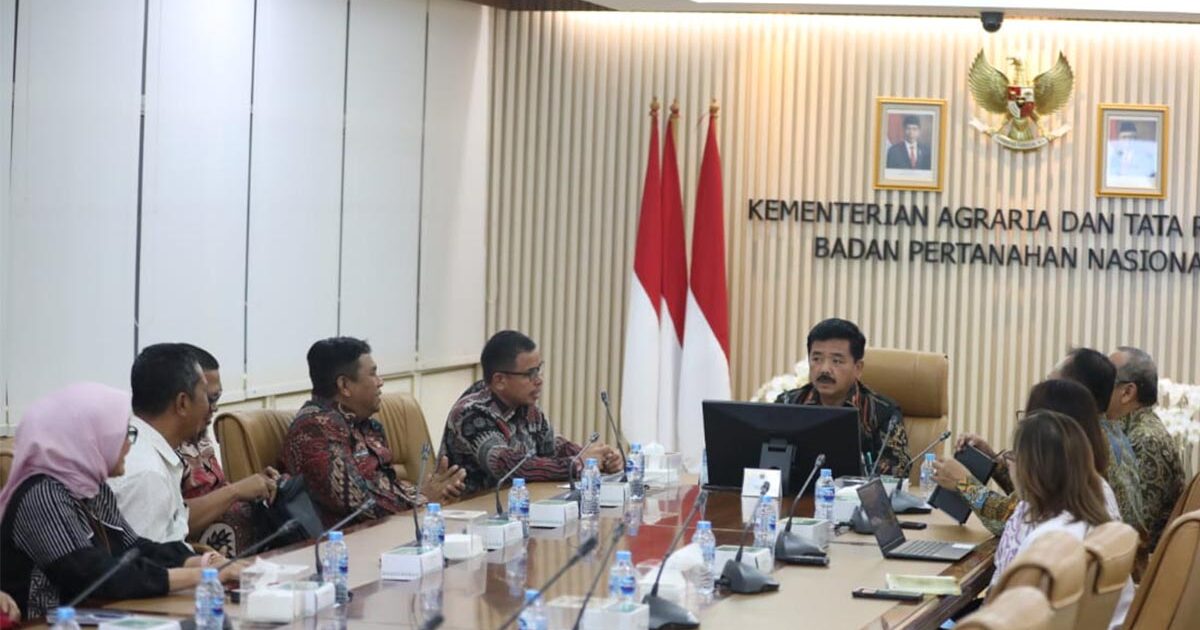Bupati Baru Bolmut Bahas Triple Helix