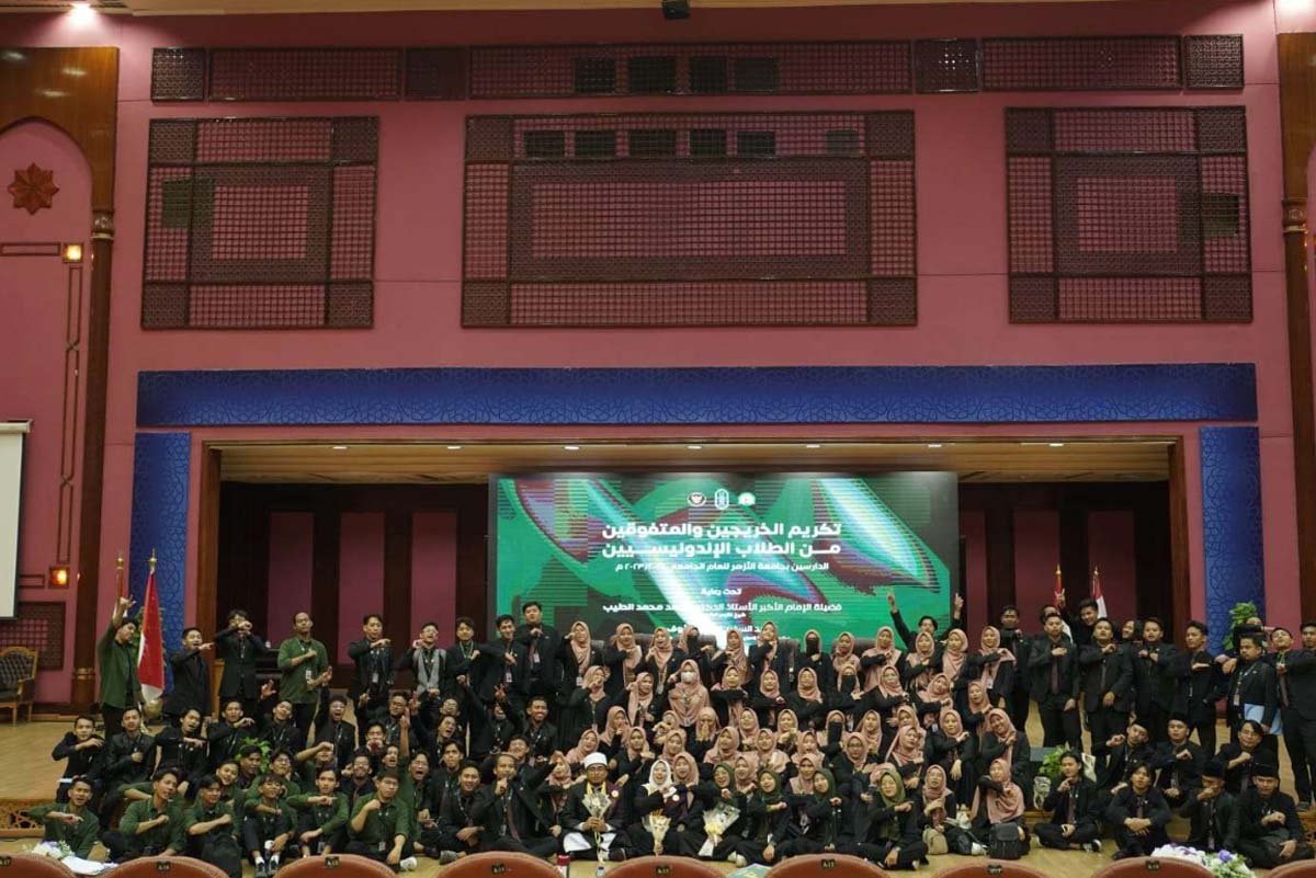 Mahasiswa Indonesia Rebut Gelar Sarjana di Mesir